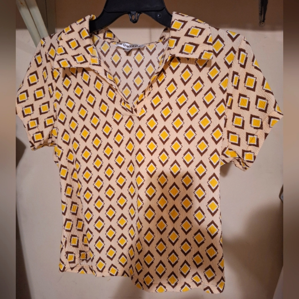 1960s Inspired Collared Crop Top